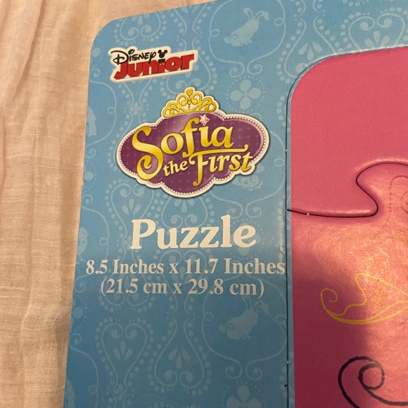 Sofia The First Book and Puzzle - Picture 4 of 4